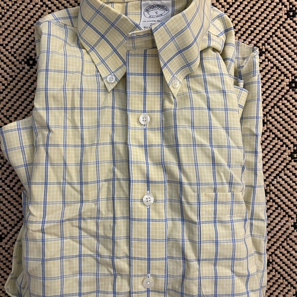 Men’s Brooks Brothers Button Down Shirt - Size Small, Slim Fit - Picture 4 of 4